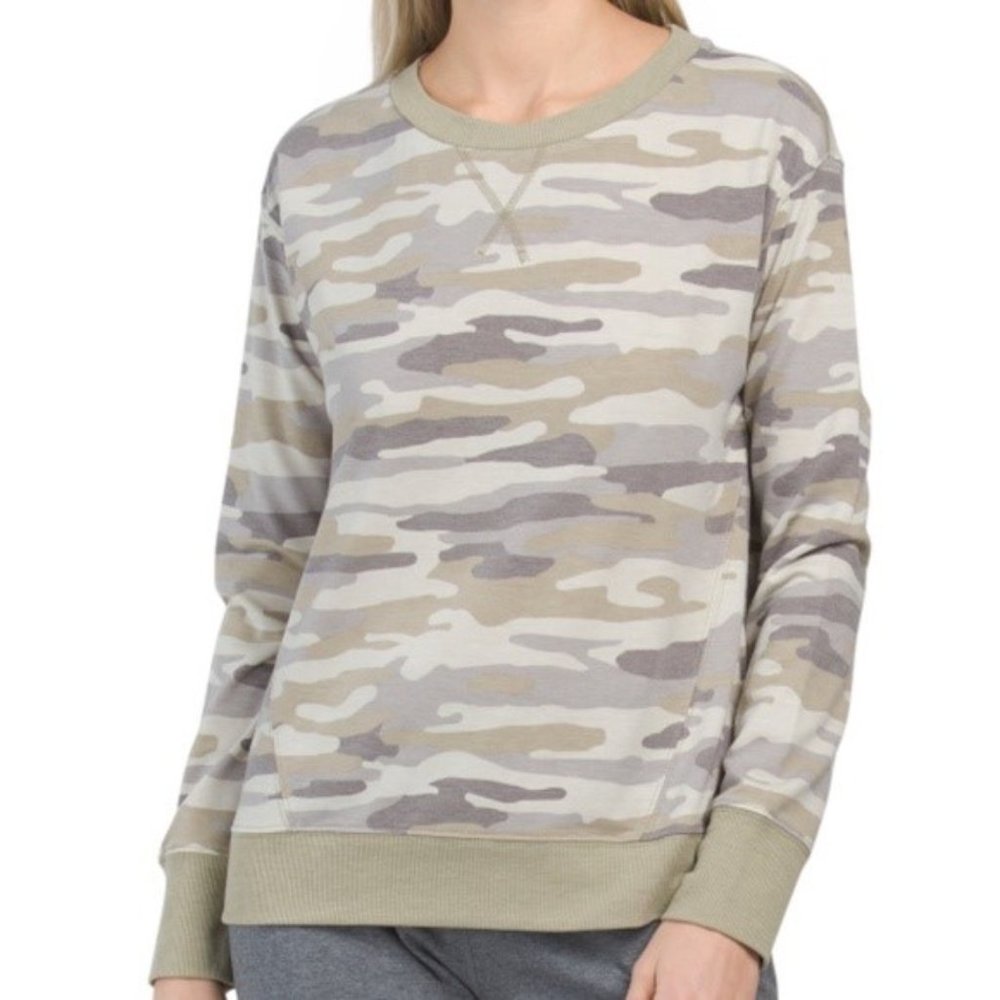 C&C California Alexa Camo Sweatshirt Crew Neck Top Green Gray Tan Size 1X NEW